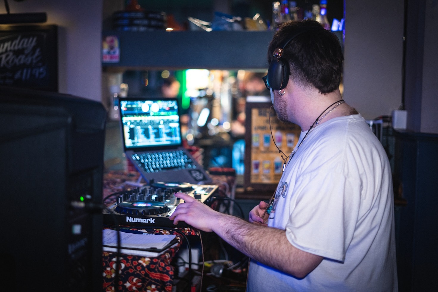The Evolution of House Music: A Timeline